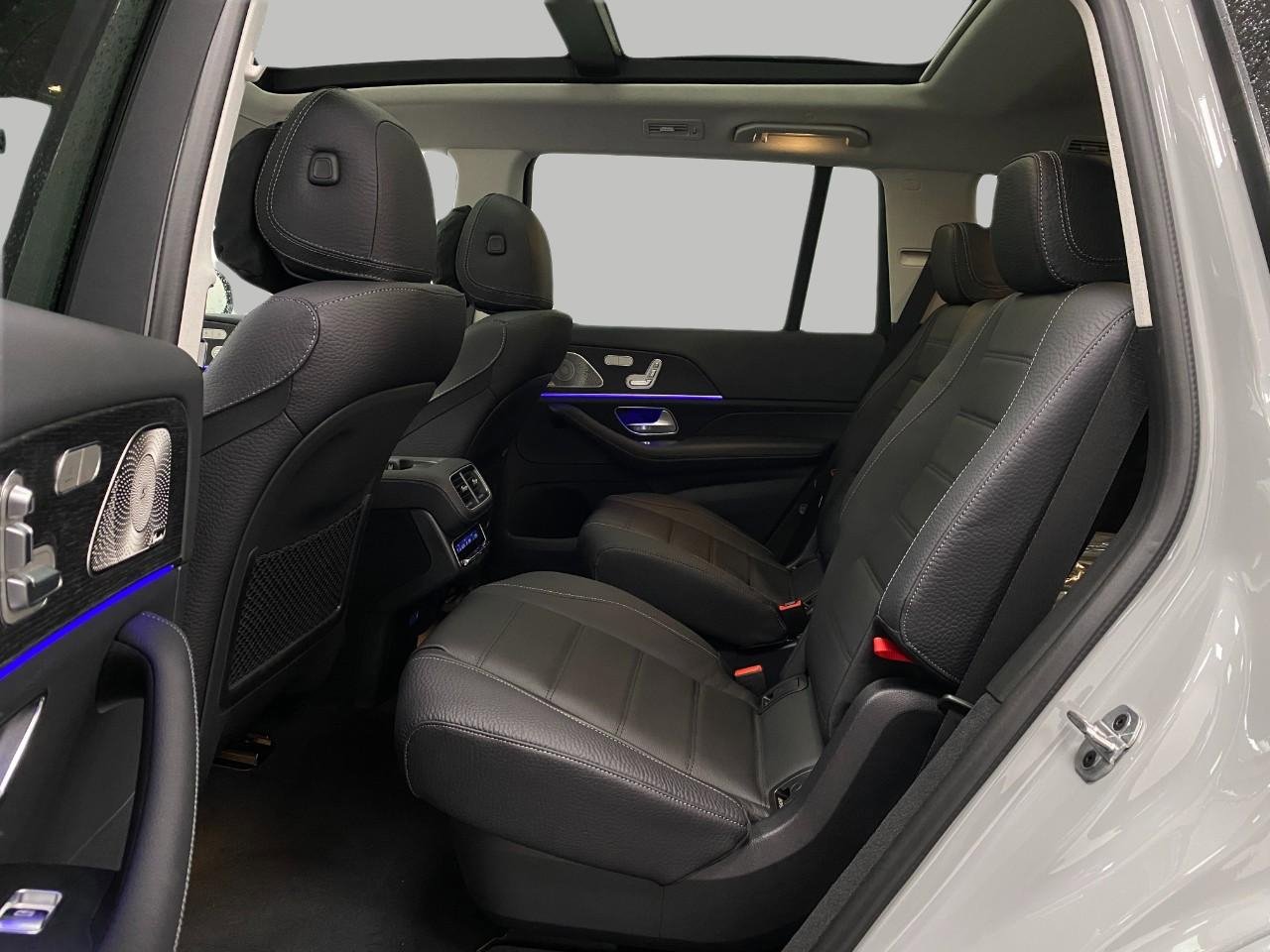 New 2026 Mercedes-Benz GLS 450 4MATIC image 32