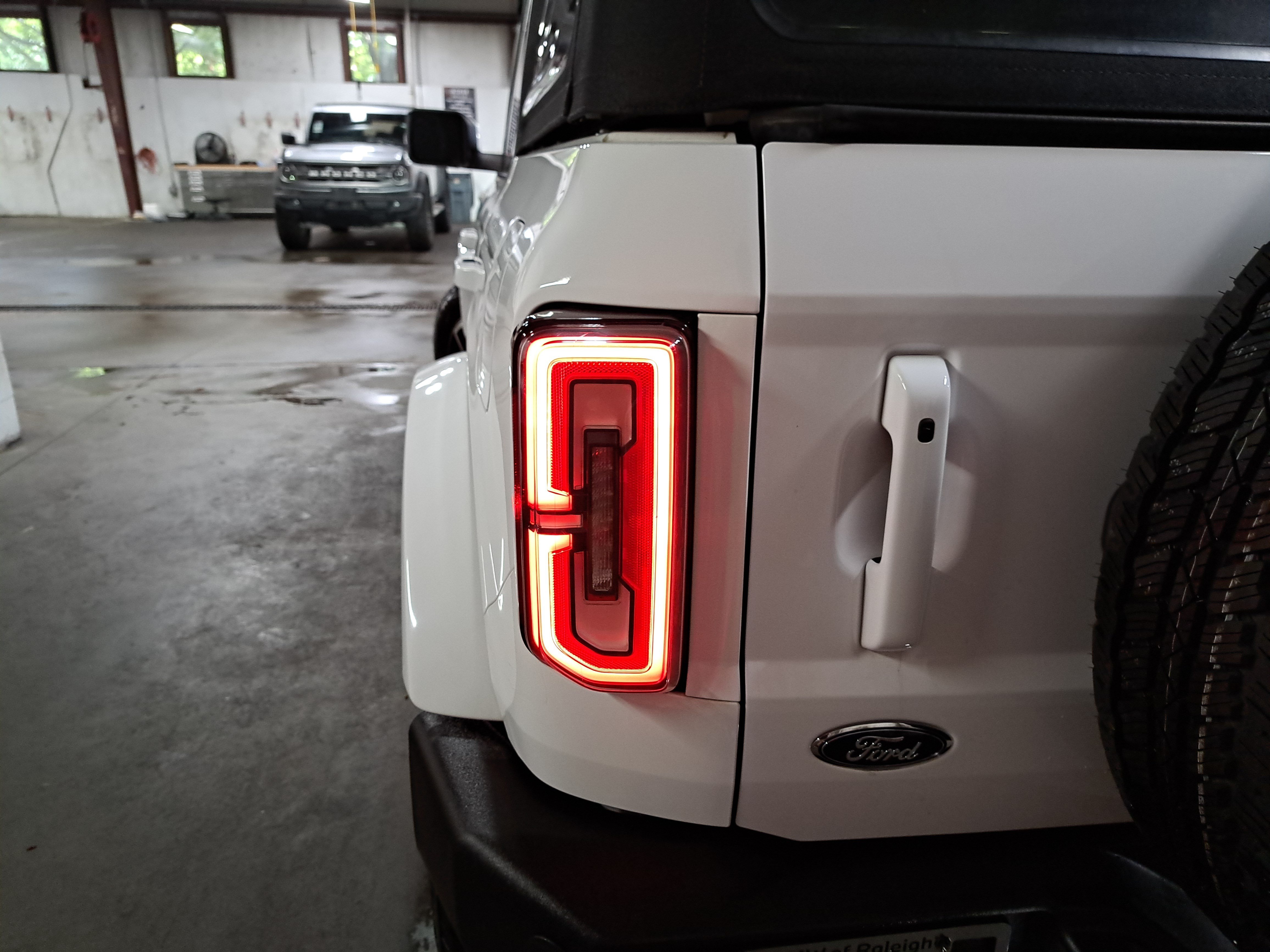 Used 2022 Ford Bronco Outer Banks AWD/4WD image 34