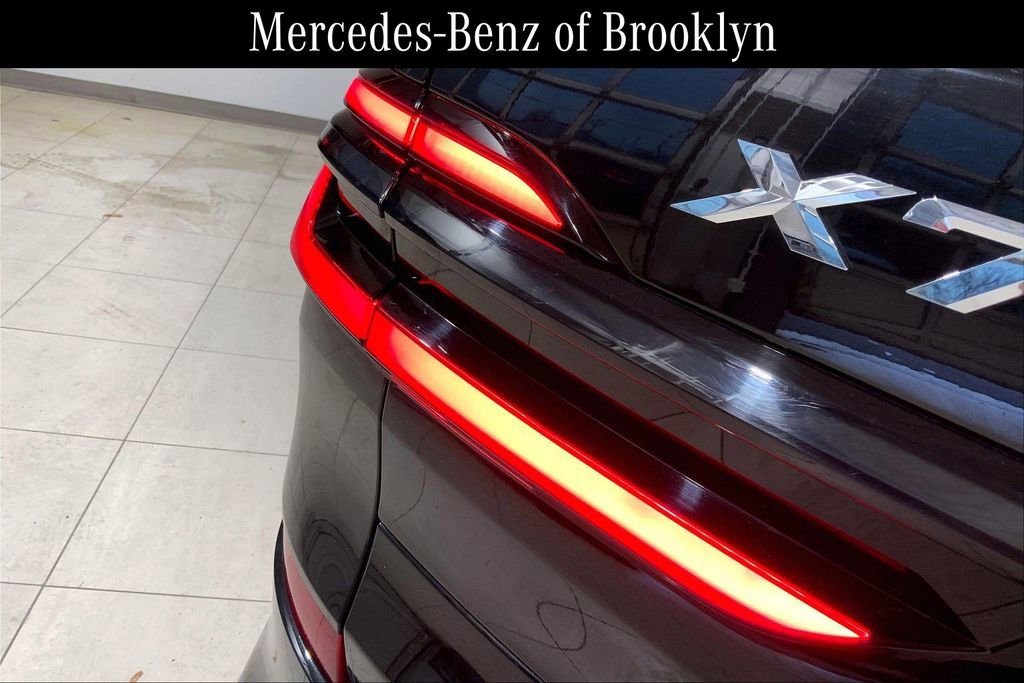 Used 2024 BMW X7 xDrive40i w/ M Sport Package image 27