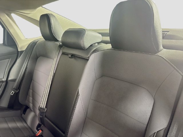 New 2027 Volkswagen Jetta SE FWD image 24