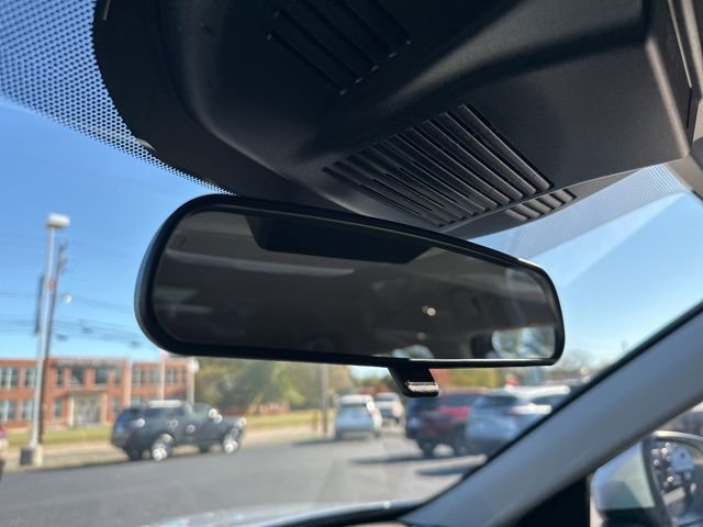 Used 2024 Nissan Rogue SV image 26