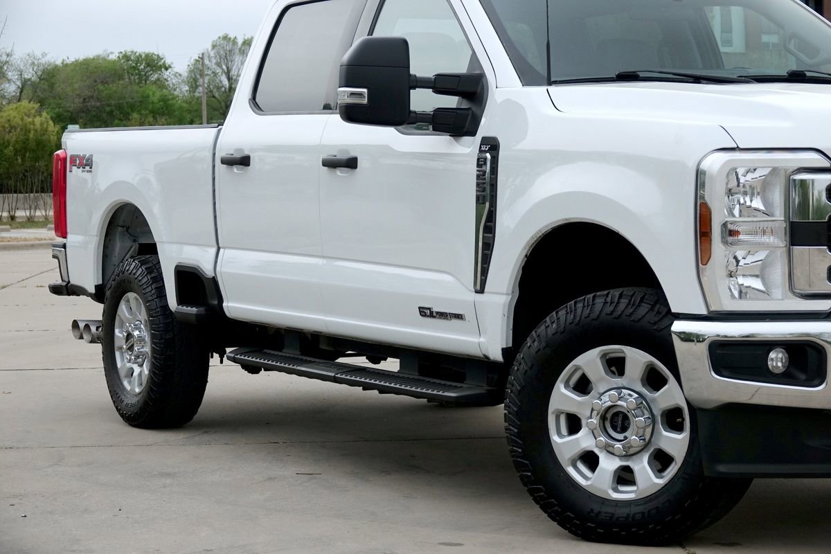 Used 2024 Ford F250 XLT w/ FX4 Off-Road Package AWD/4WD image 3