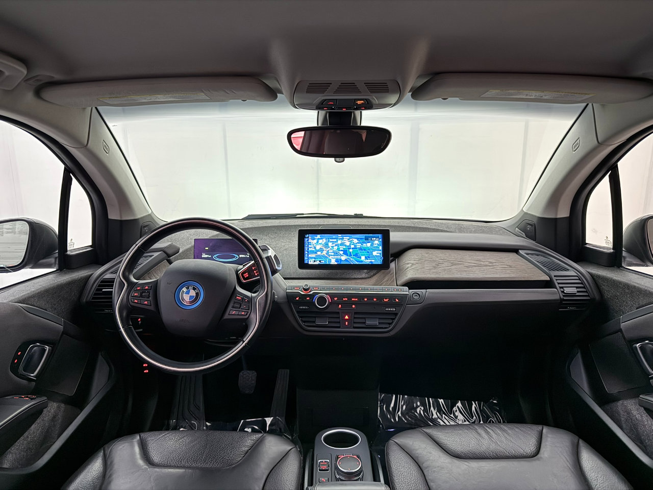 Used 2017 BMW i3 w/ Range Extender image 25