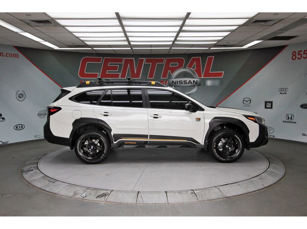 Used 2025 Subaru Outback Wilderness image 5