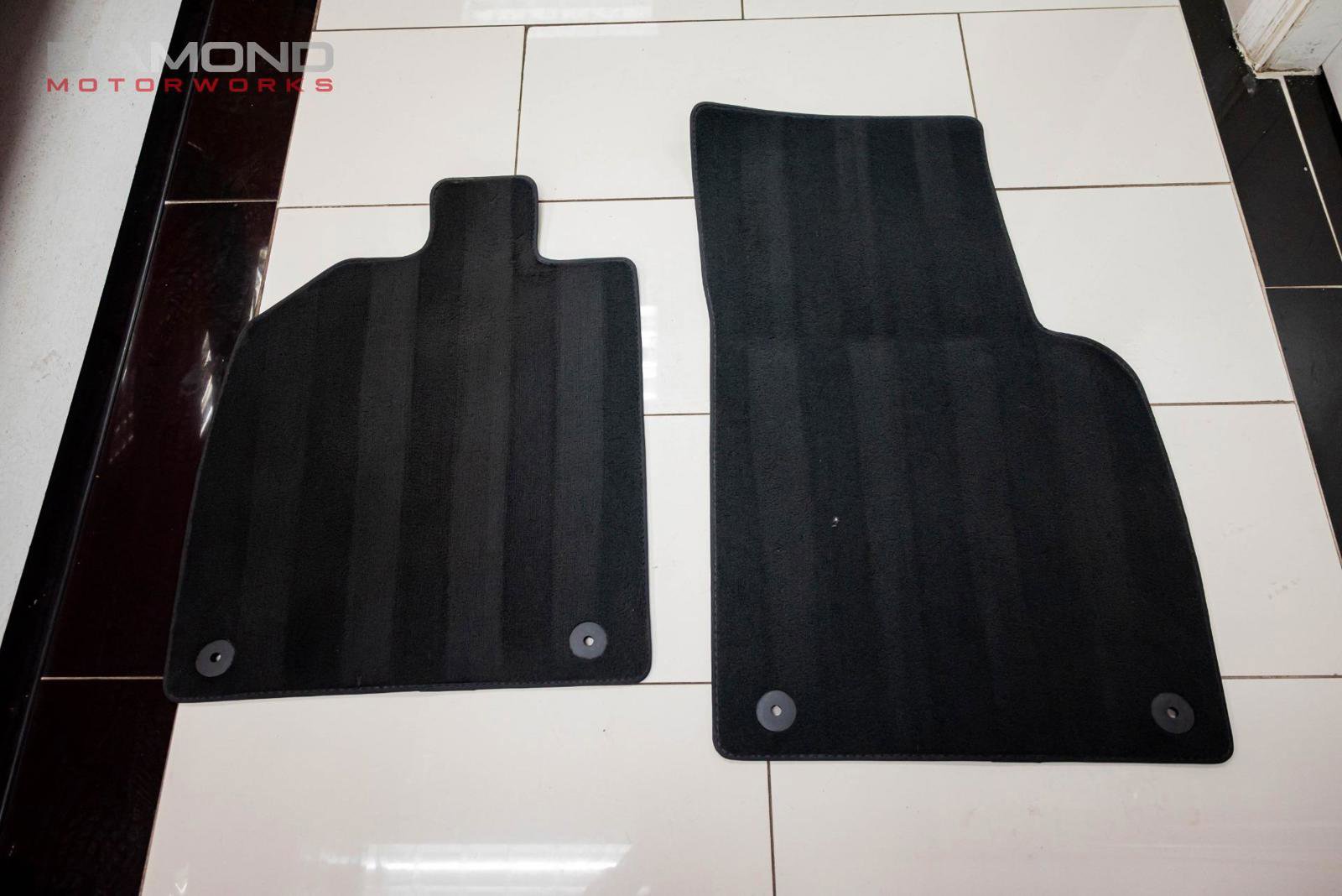 Used 2018 Audi R8 V10 w/ Carbon Exterior Package image 95