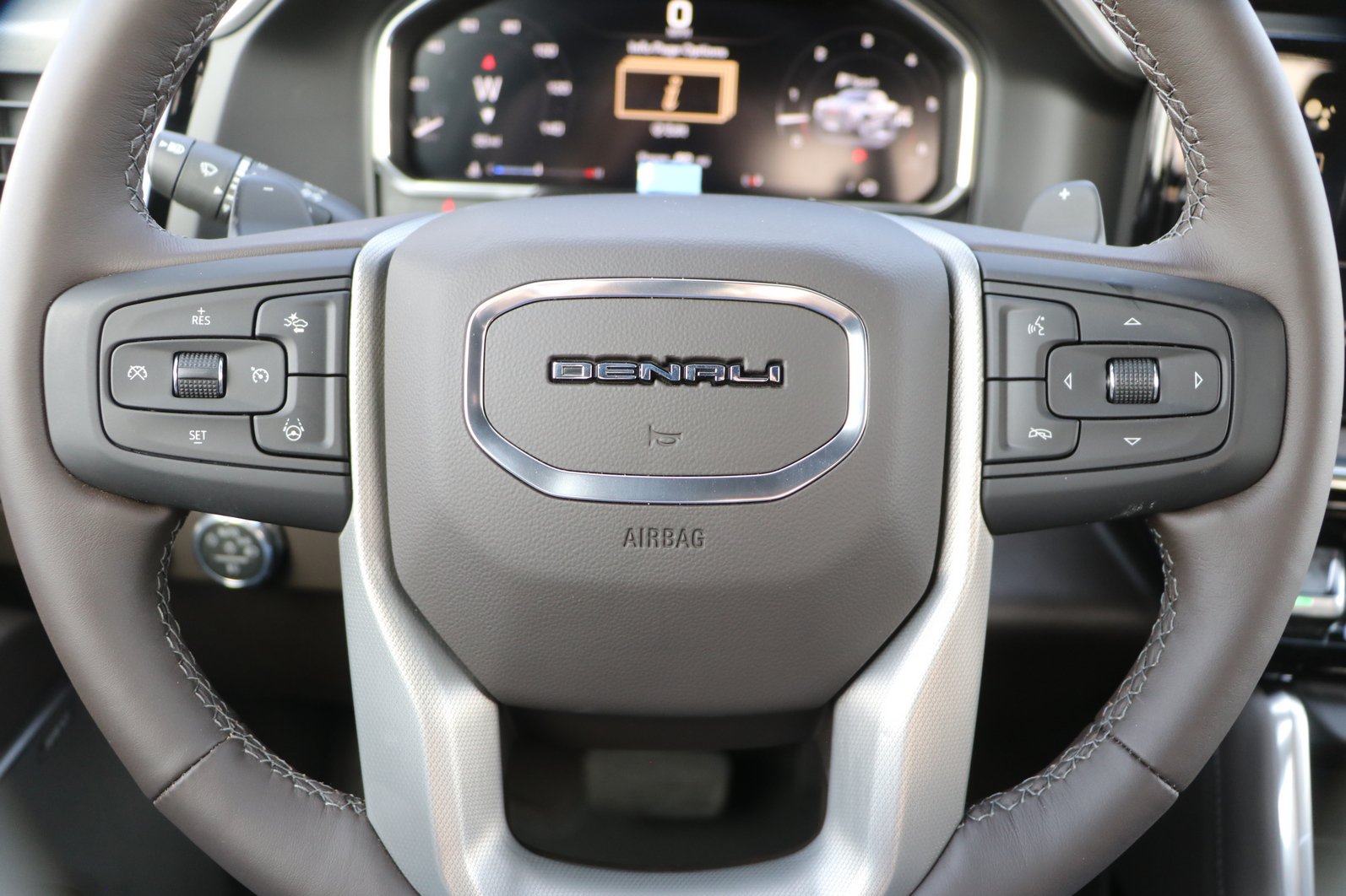 New 2026 GMC Sierra 1500 Denali w/ Technology Package AWD/4WD image 17