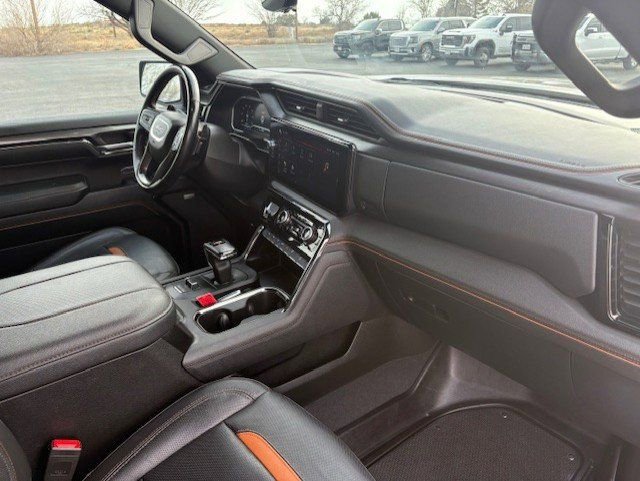Used 2024 GMC Sierra 1500 AT4 w/ Technology Package image 19