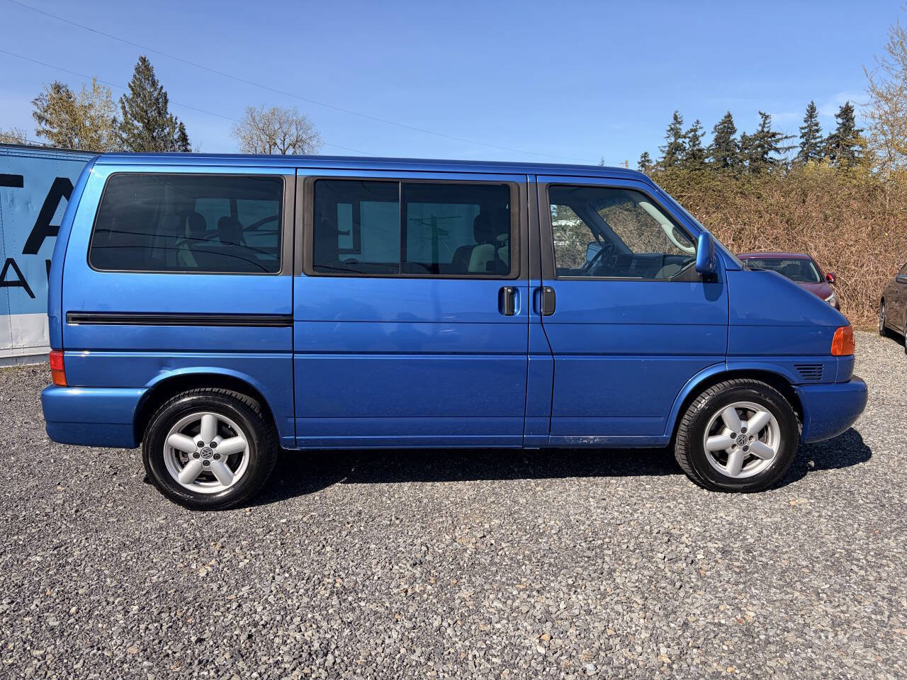 Used 2001 Volkswagen Eurovan FWD image 3