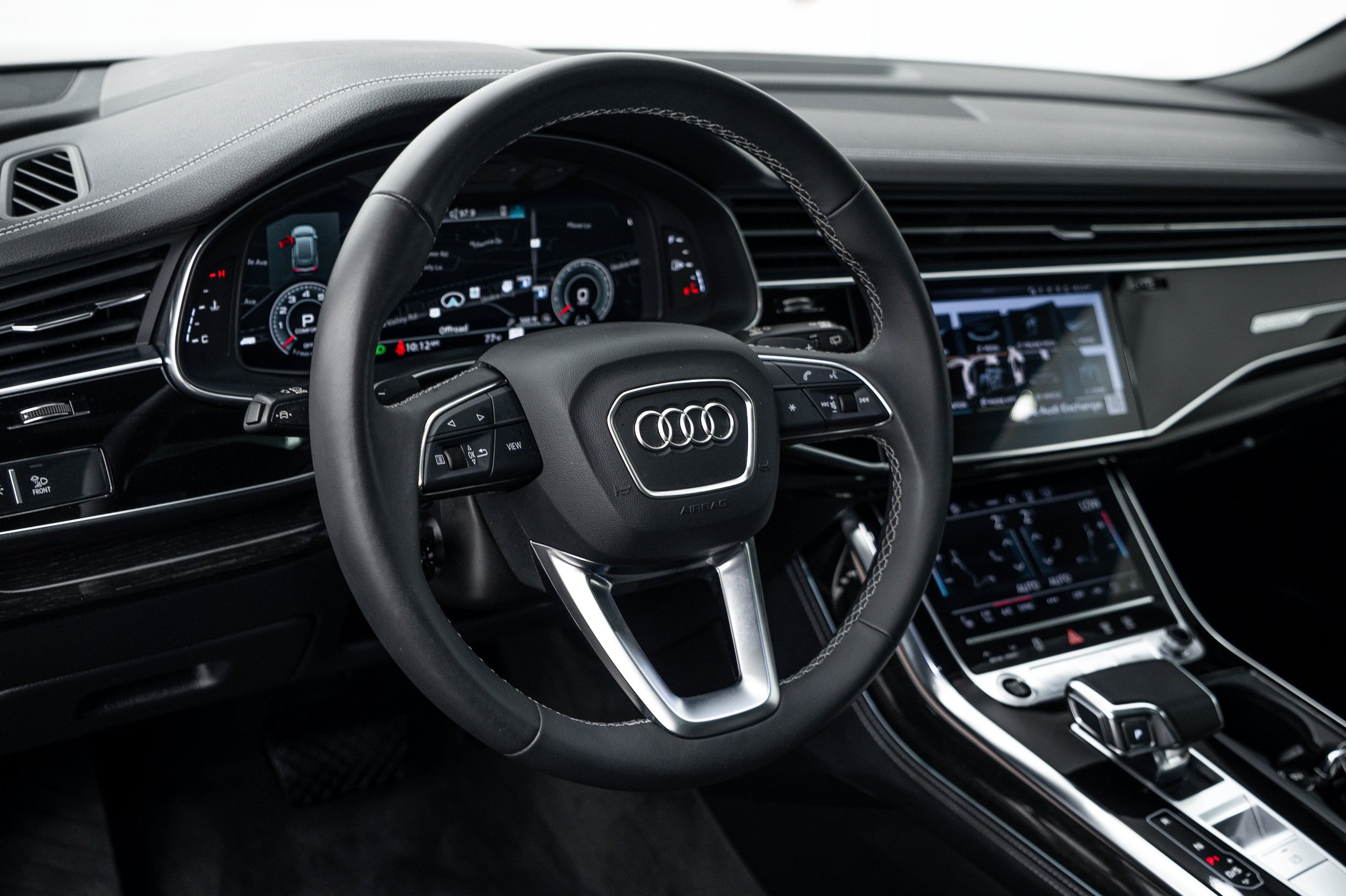 Certified 2024 Audi Q8 Prestige w/ Prestige Package AWD/4WD image 9