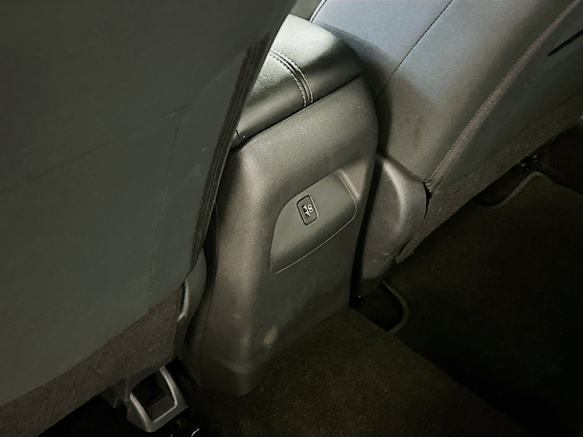 Used 2024 Nissan Sentra SV image 27