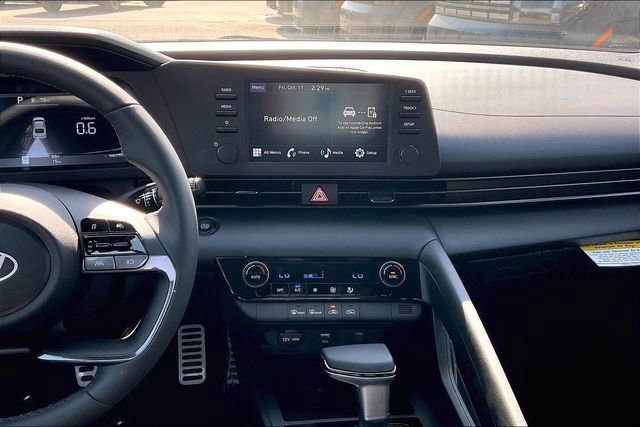 Certified 2025 Hyundai Elantra Sport image 7