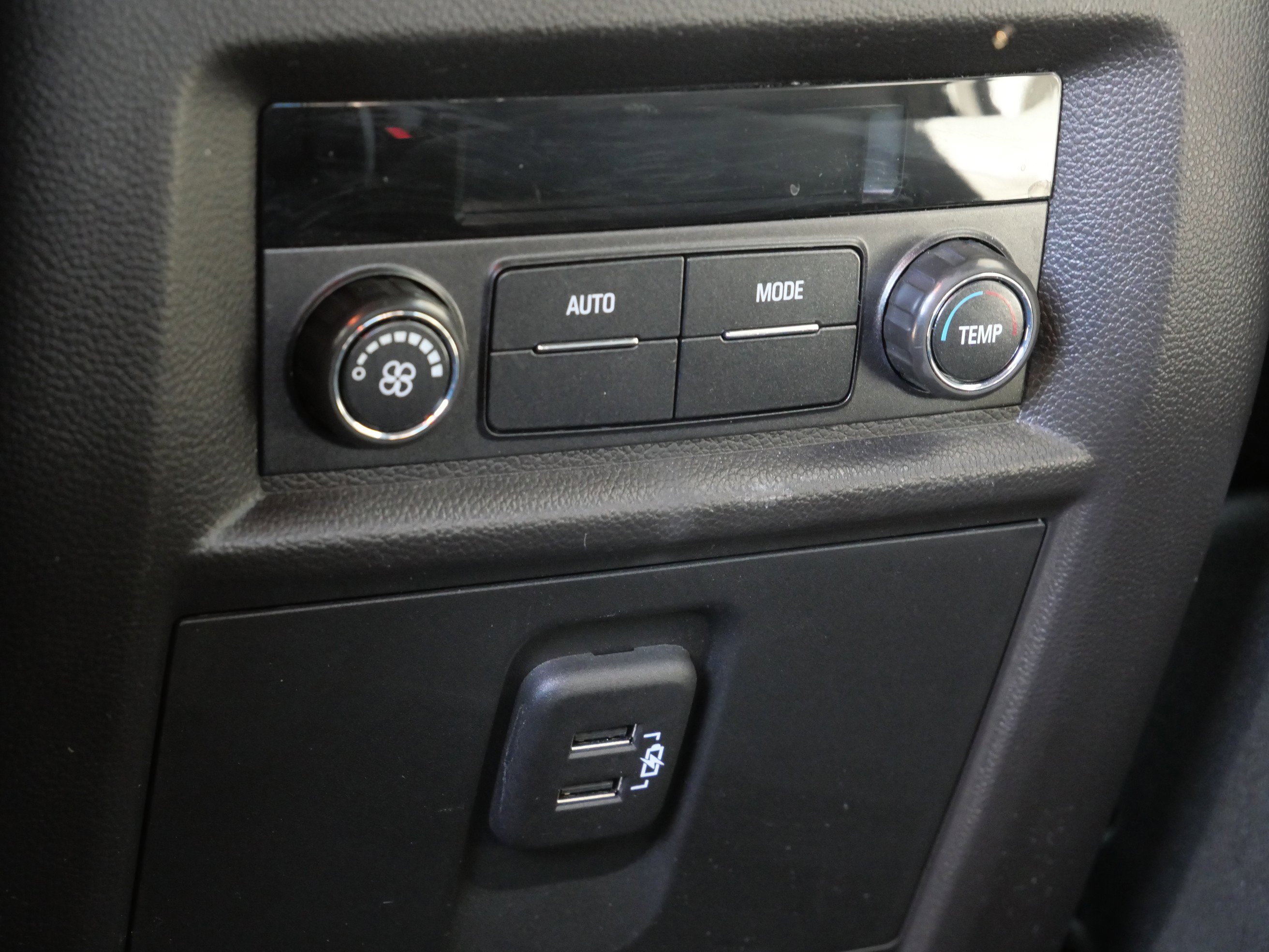 Certified 2022 Chevrolet Traverse LT image 13