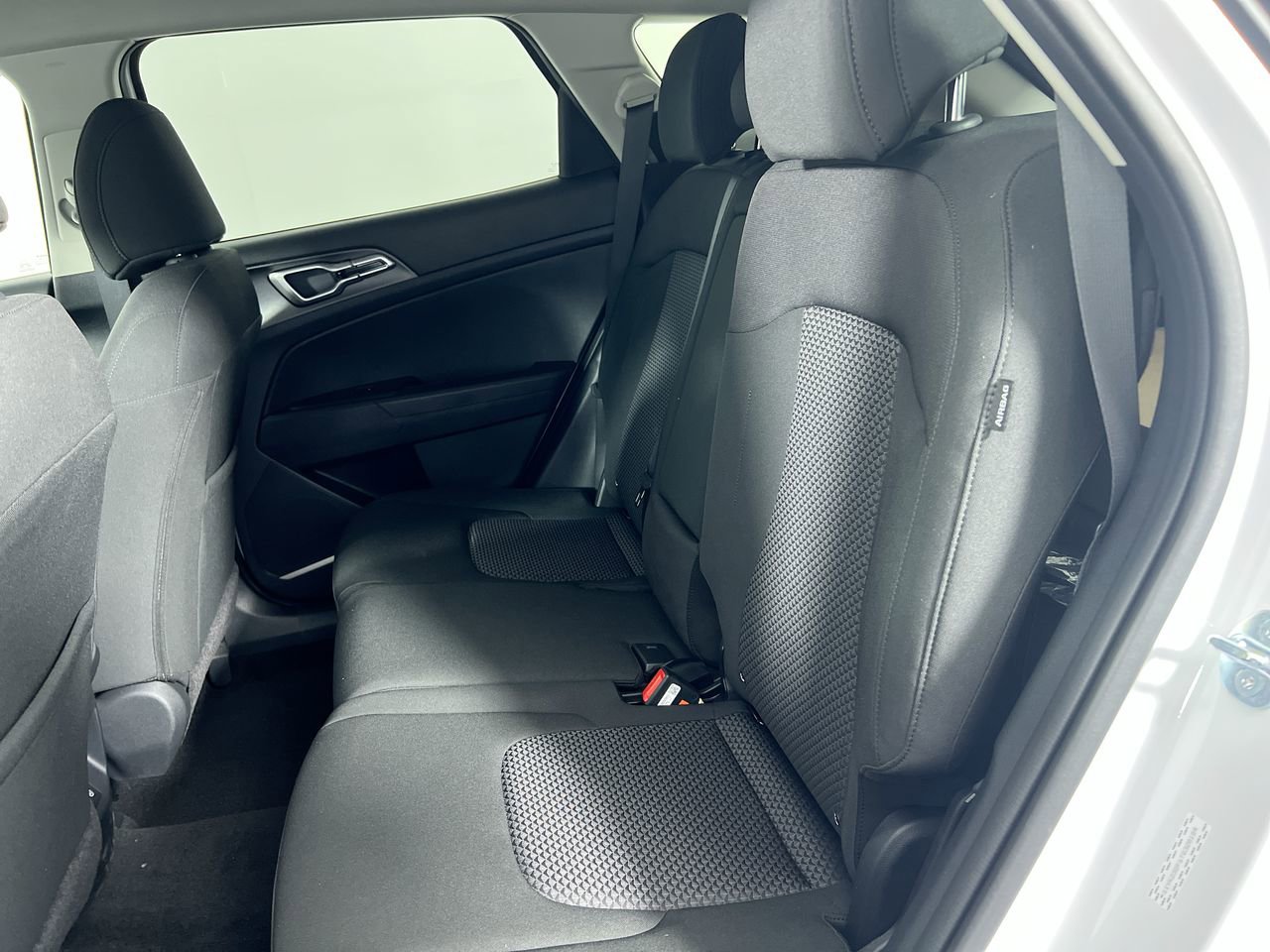 New 2026 Kia Sportage LX image 28