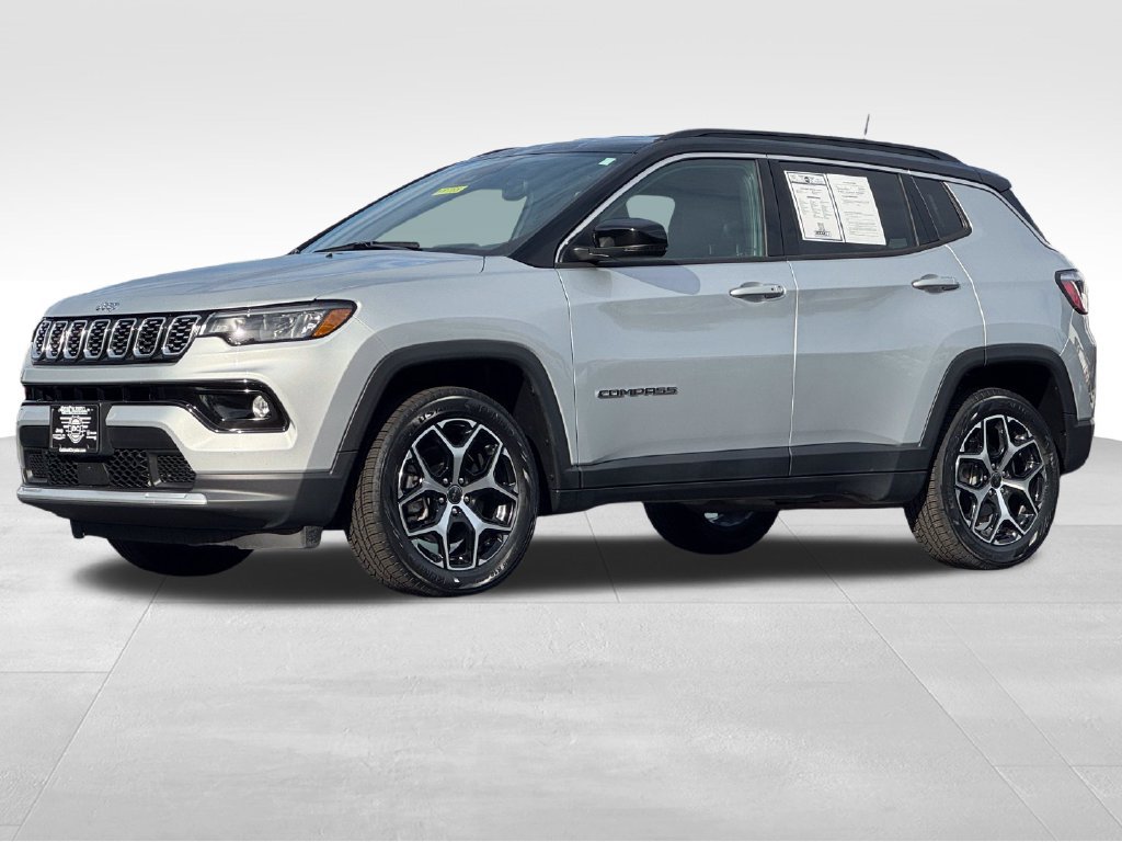 Used 2025 Jeep Compass Limited AWD/4WD image 3
