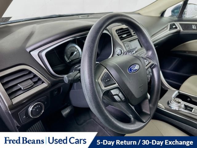 Used 2018 Ford Fusion S FWD image 13