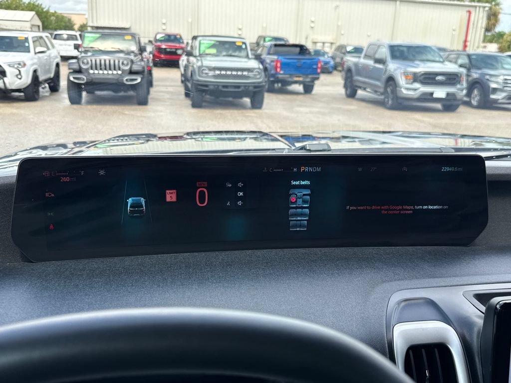Used 2025 Ford Expedition Active RWD image 18