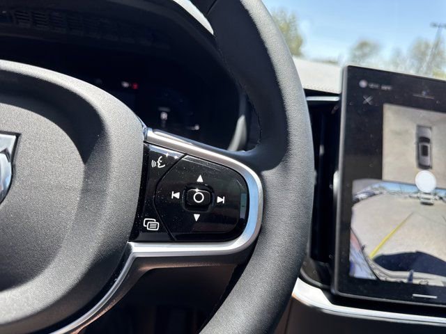 New 2025 Volvo XC90 T8 Plus w/ Protection Package Premier image 32