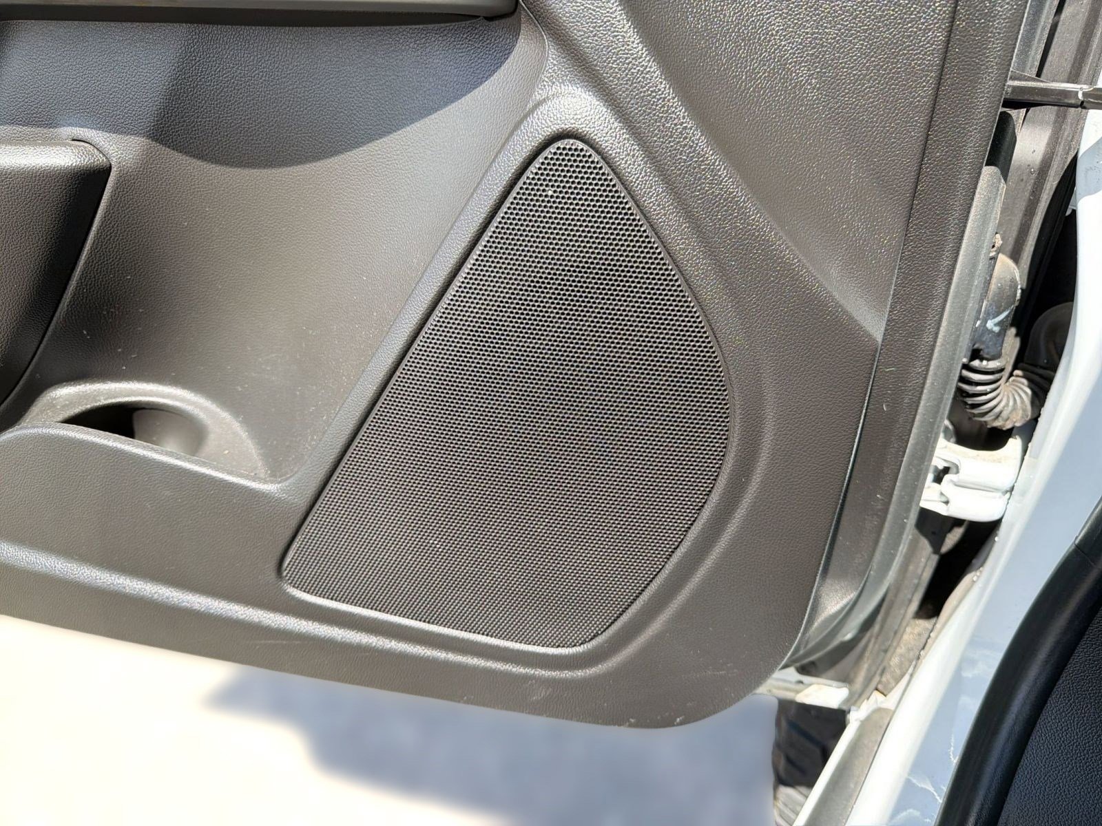 Used 2016 Chevrolet Colorado LT w/ LT Convenience Package AWD/4WD image 22