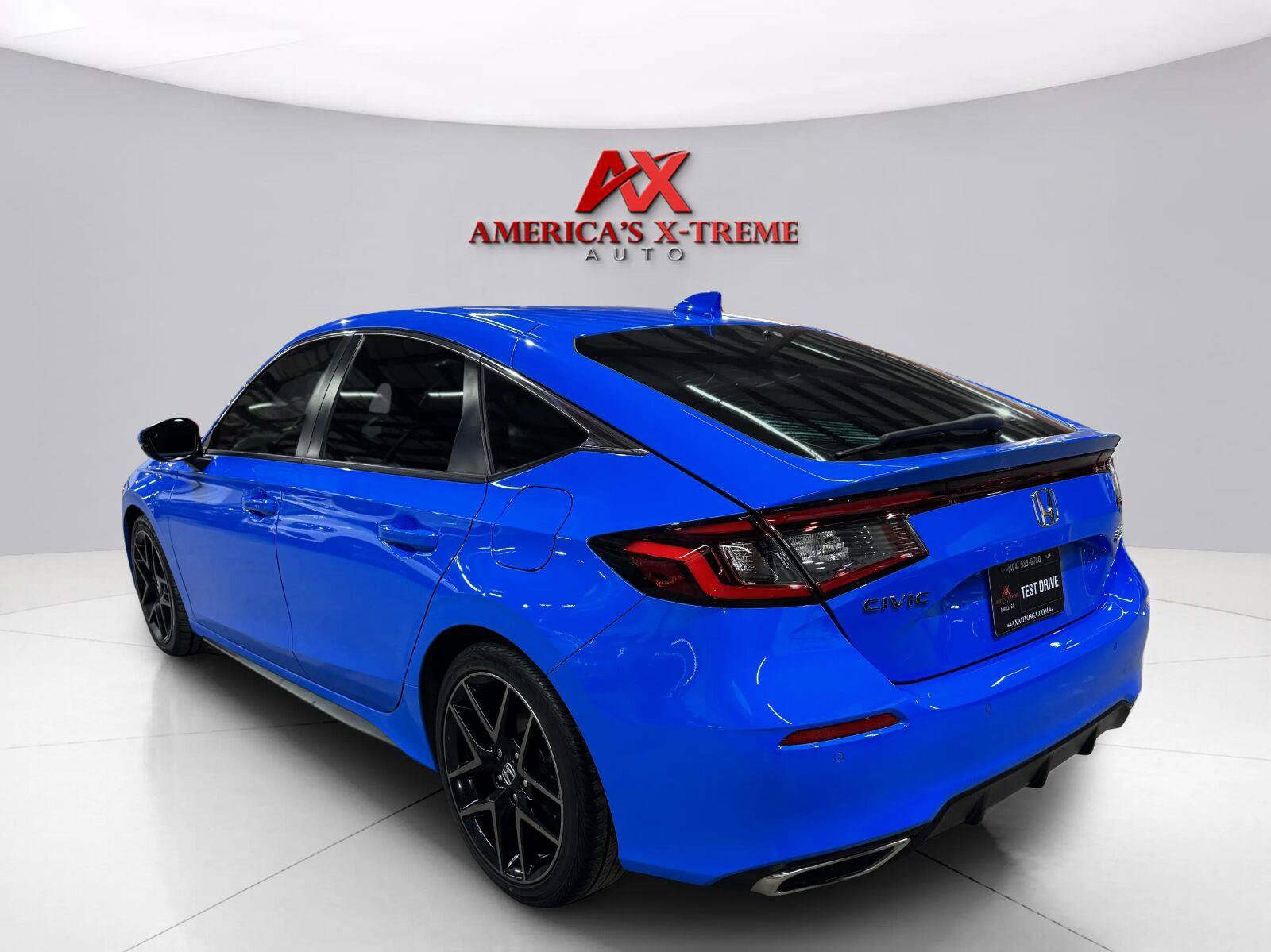 Used 2022 Honda Civic Sport Touring image 5