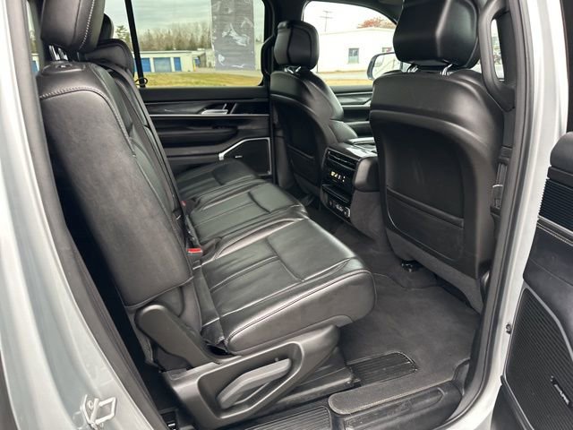 Used 2022 Jeep Wagoneer Series I image 10