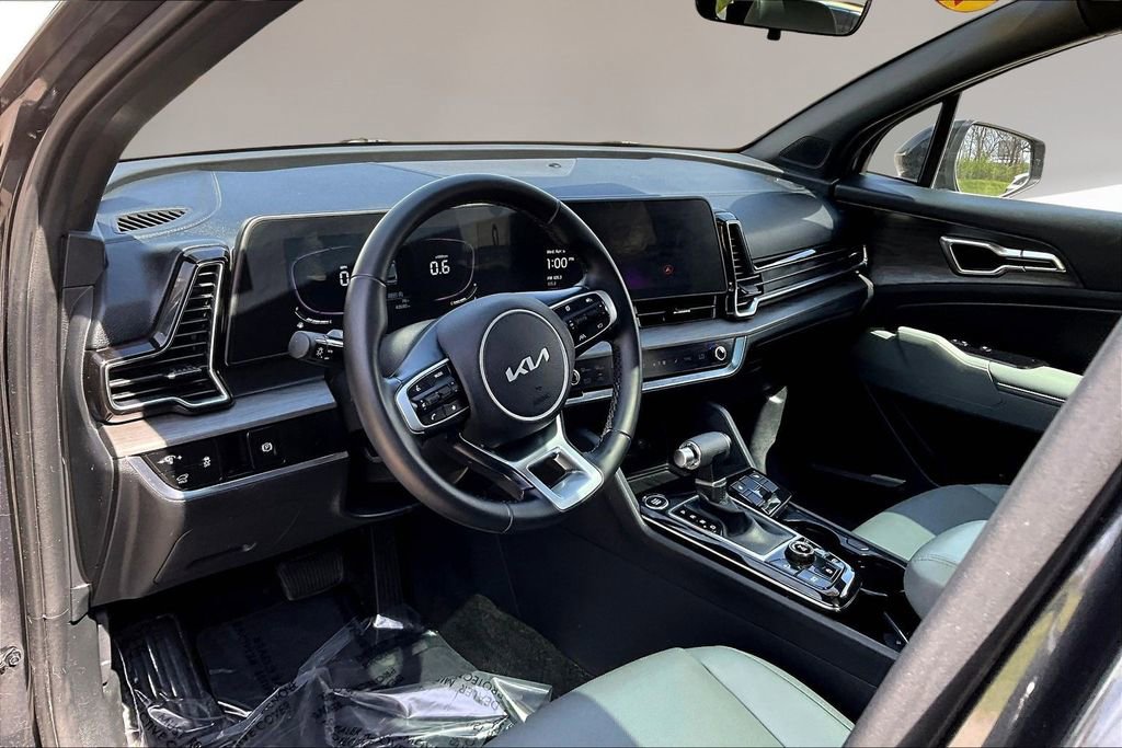 Certified 2023 Kia Sportage X-Line w/ X-Line Premium Package image 16