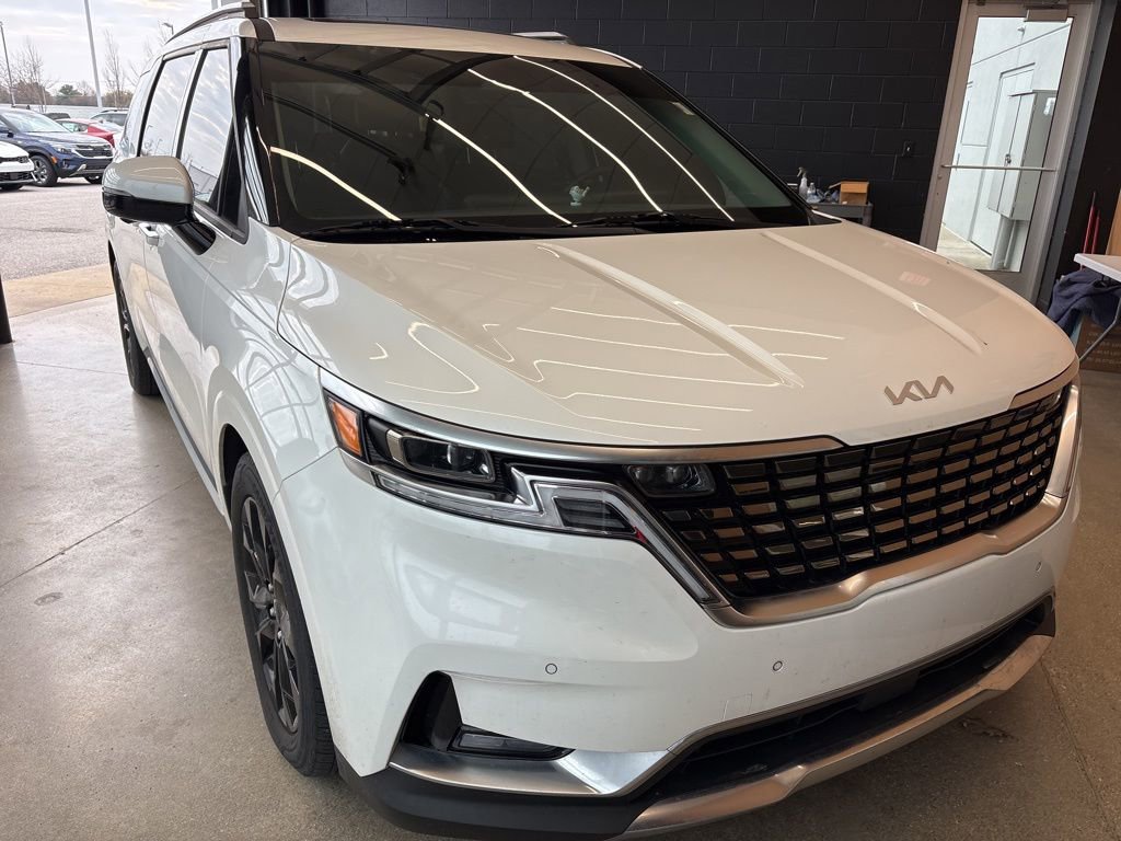 Certified 2022 Kia Carnival SX Prestige image 2