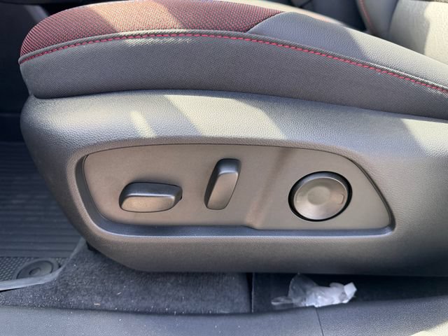 New 2026 Chevrolet Equinox RS w/ Convenience Package III FWD image 20