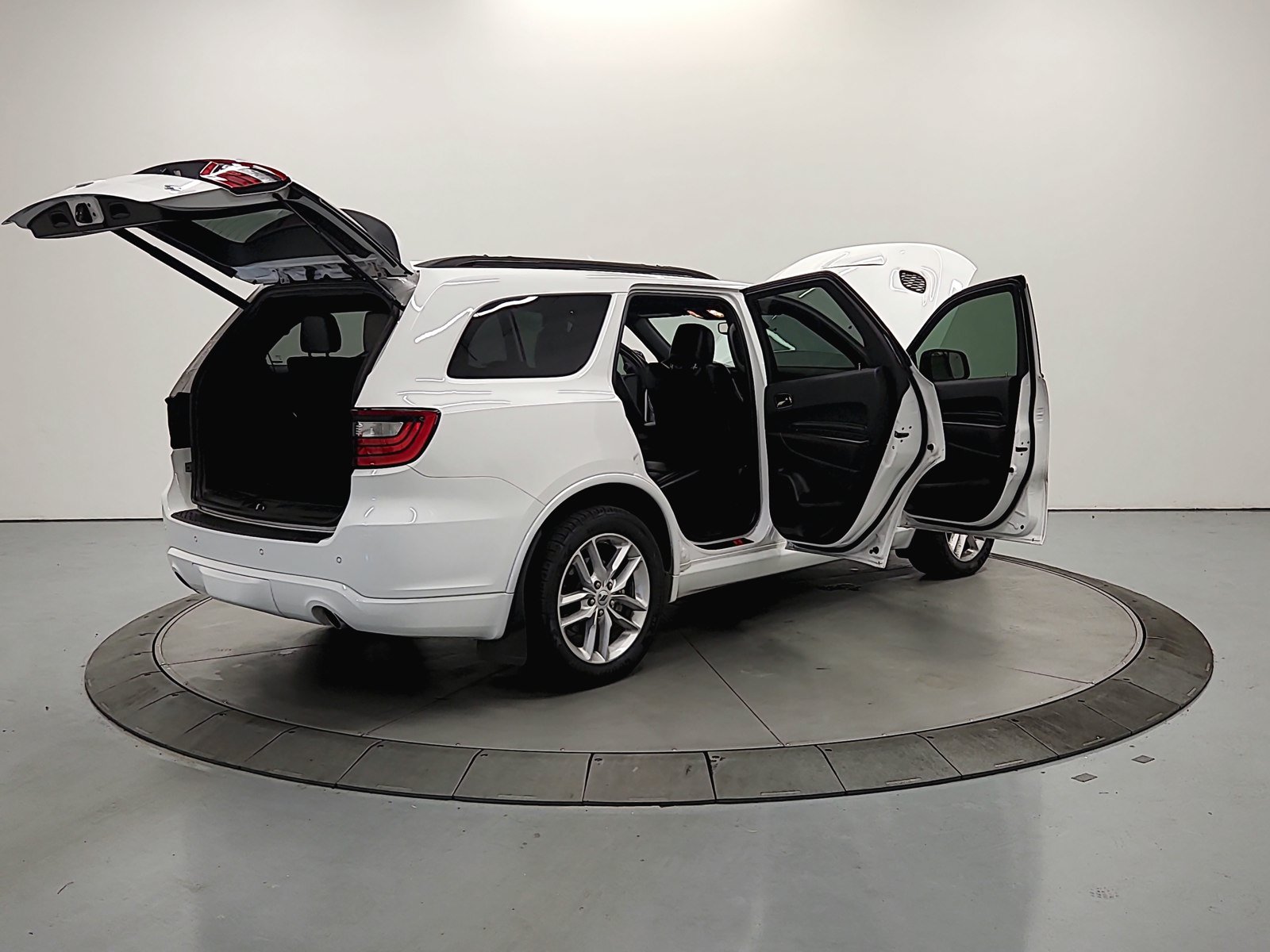 Used 2023 Dodge Durango R/T AWD/4WD image 13