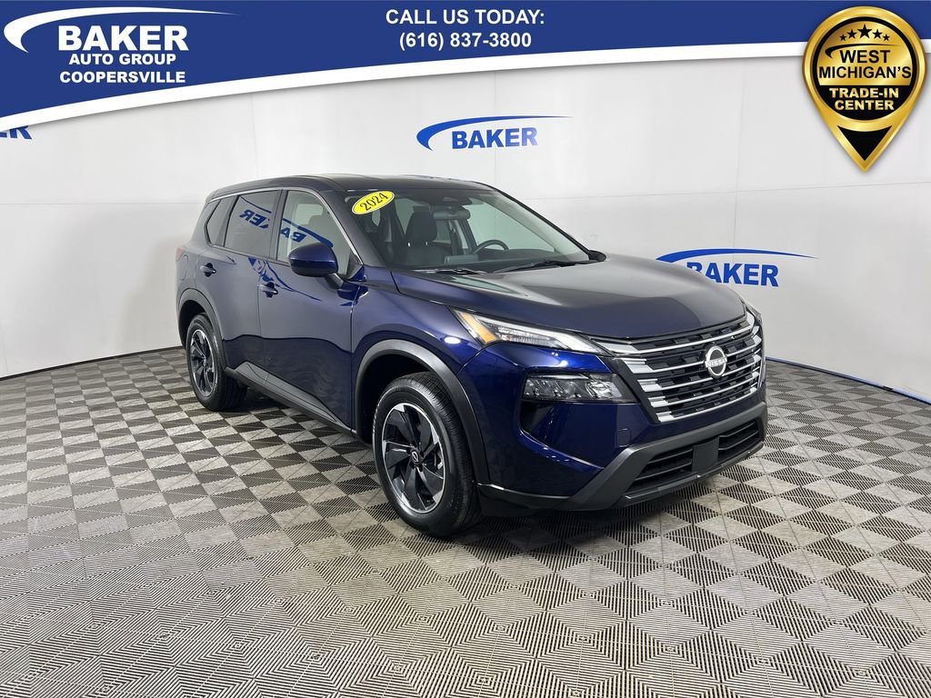 Used 2024 Nissan Rogue SV image 2