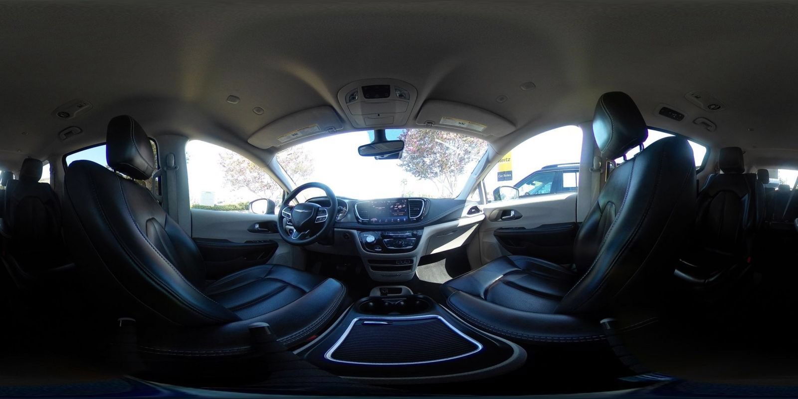 Used 2023 Chrysler Pacifica Touring-L FWD image 44