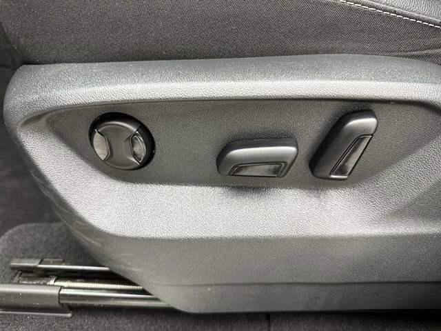 Used 2023 Volkswagen Atlas SE image 13