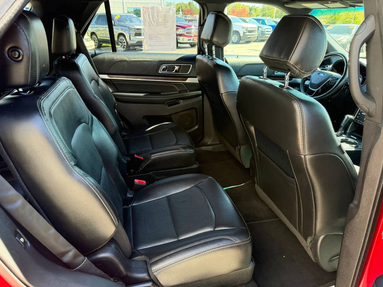 Used 2017 Ford Explorer Limited w/ Equipment Group 301A AWD/4WD image 28