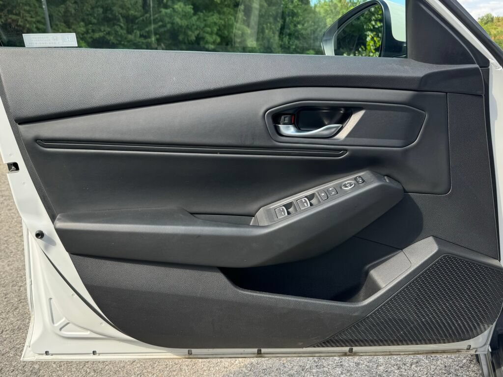 Used 2023 Honda Accord EX image 14