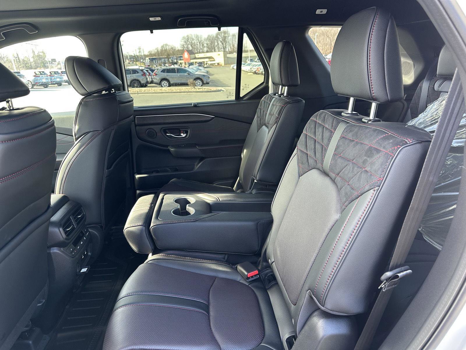 New 2026 Honda Pilot Black Edition image 11