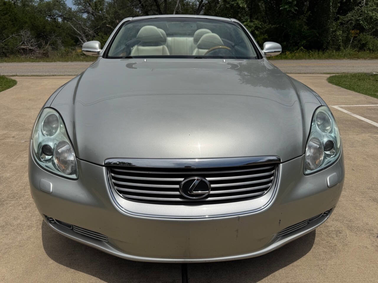 Used 2005 Lexus SC 430 Convertible RWD image 3