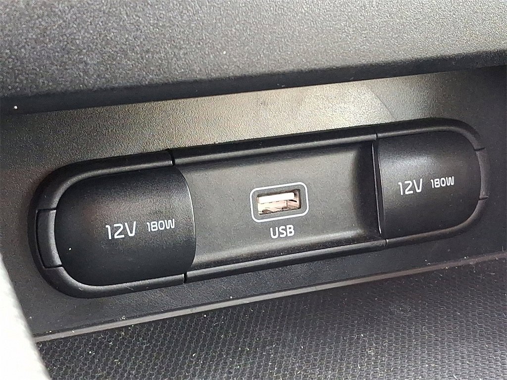 Used 2023 Kia Forte LXS w/ LXS Technology Package image 23