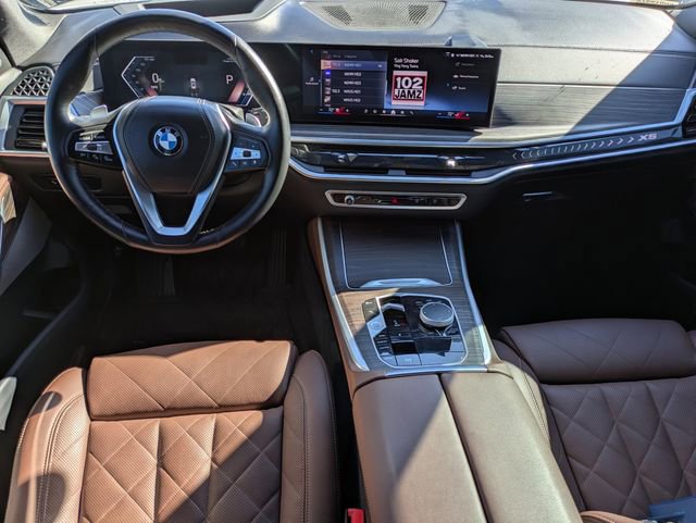 Used 2024 BMW X5 xDrive40i w/ Premium Package image 15