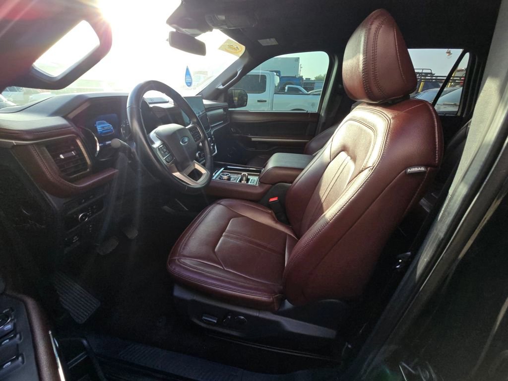 Used 2023 Ford Expedition Max Limited image 10