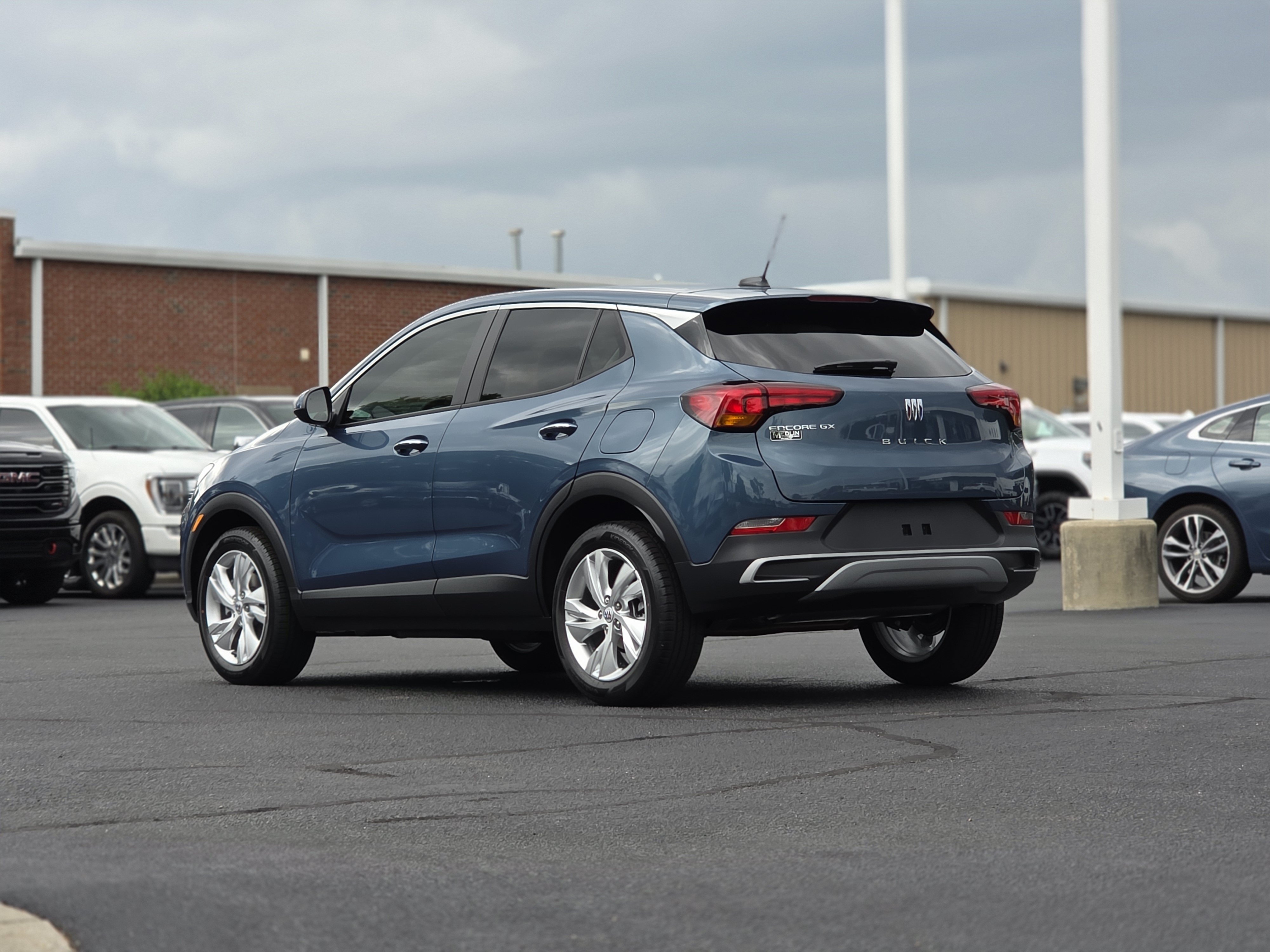 New 2026 Buick Encore GX Preferred w/ Comfort Package FWD image 5