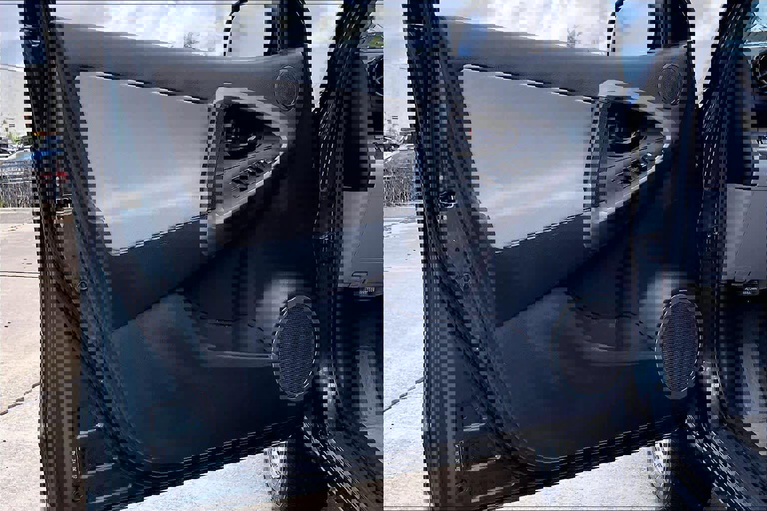 Used 2011 Toyota RAV4 2WD w/ Base L4 Extra Value Pkg image 18