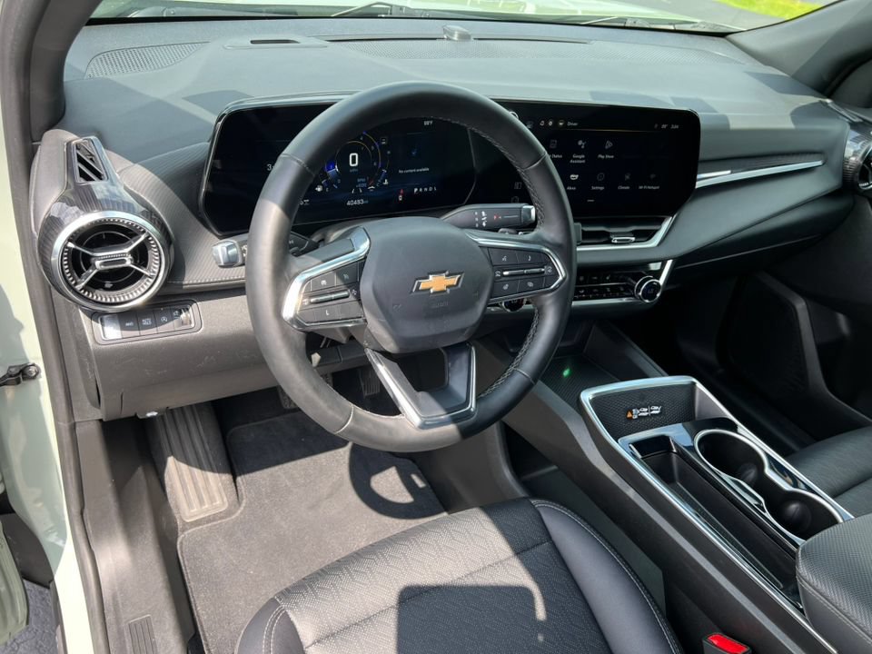 Used 2025 Chevrolet Equinox LT w/ Convenience Package II AWD/4WD image 15