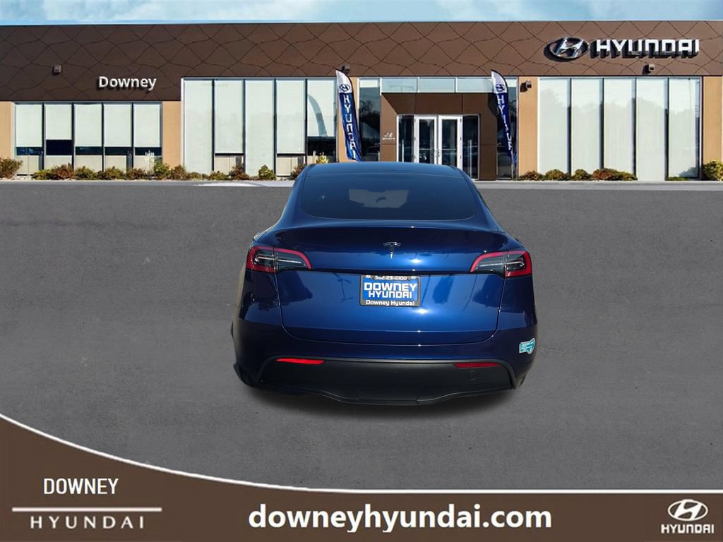 Used 2025 Tesla Model Y Long Range RWD video 4