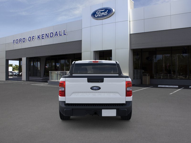New 2026 Ford Maverick XLT w/ XLT Luxury Package FWD image 5