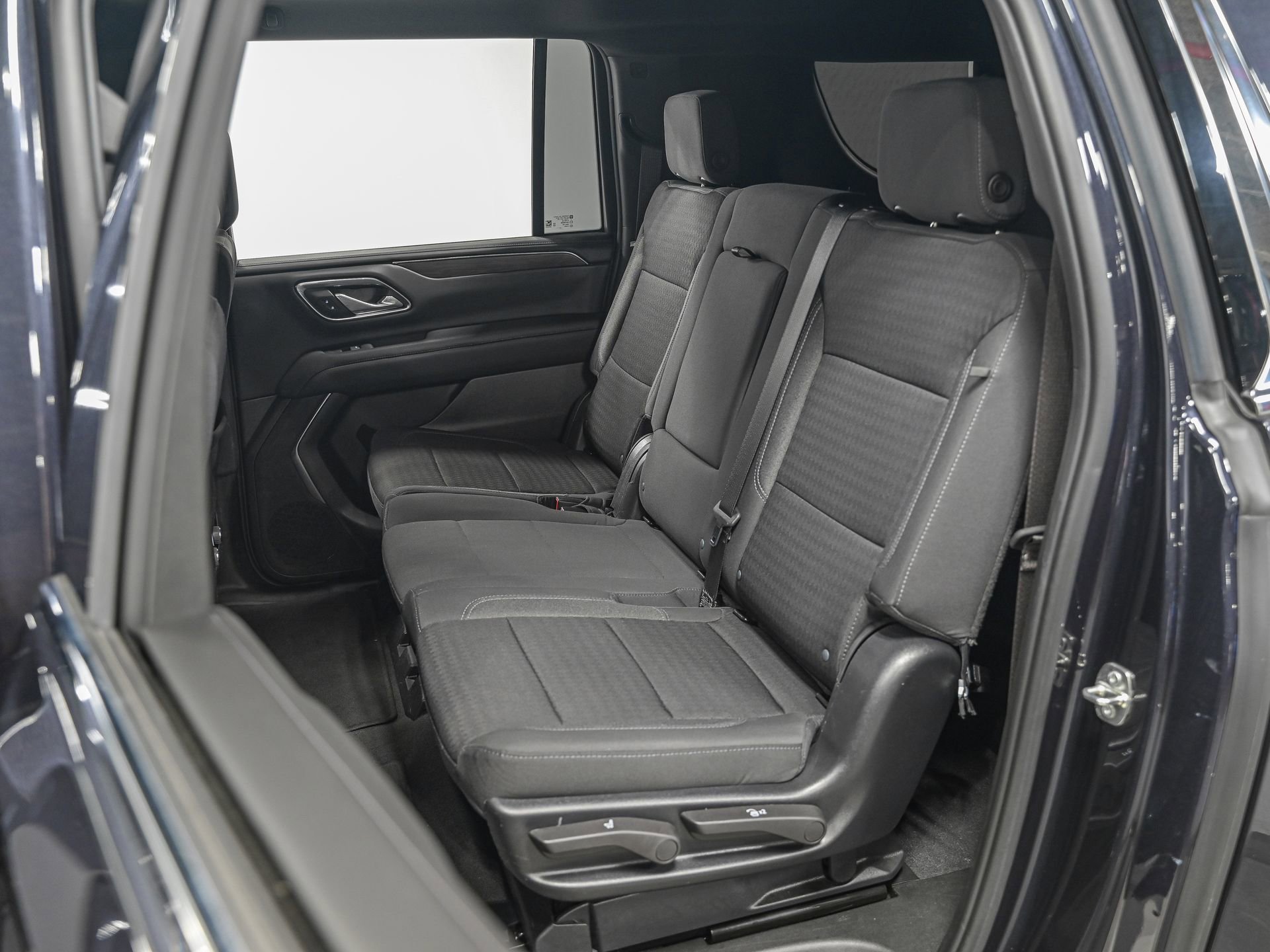 Used 2023 Chevrolet Suburban LS image 28