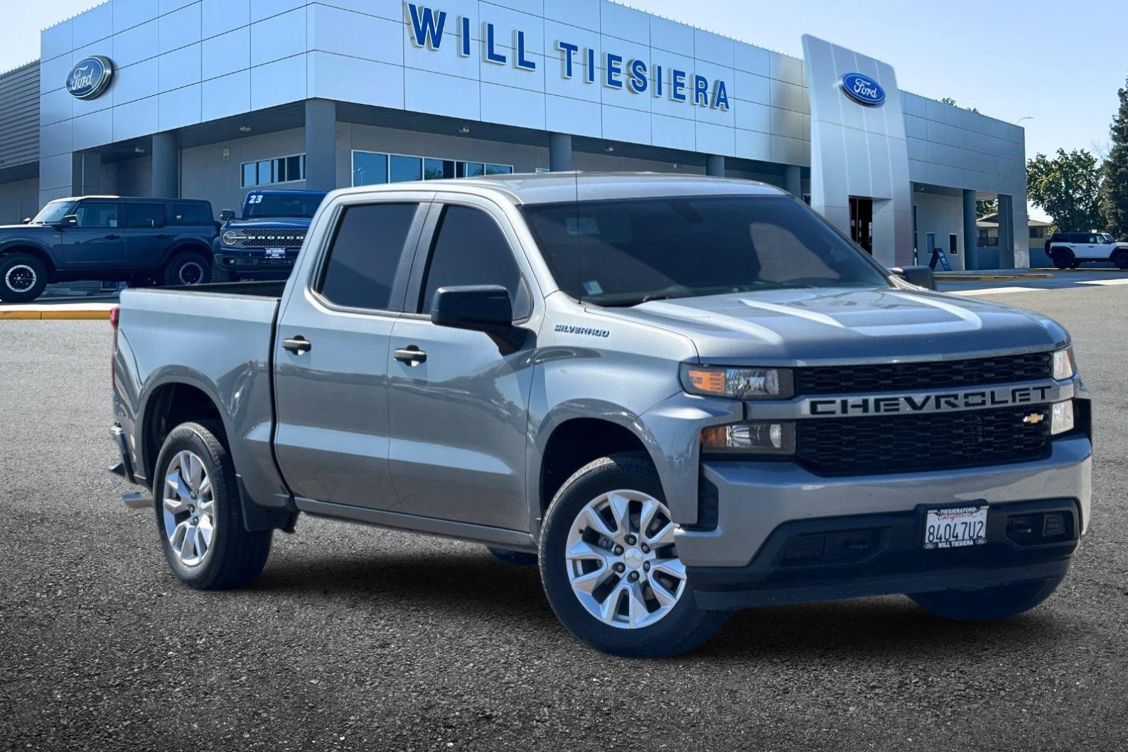 Used 2019 Chevrolet Silverado 1500 Custom w/ Trailering Package image 2