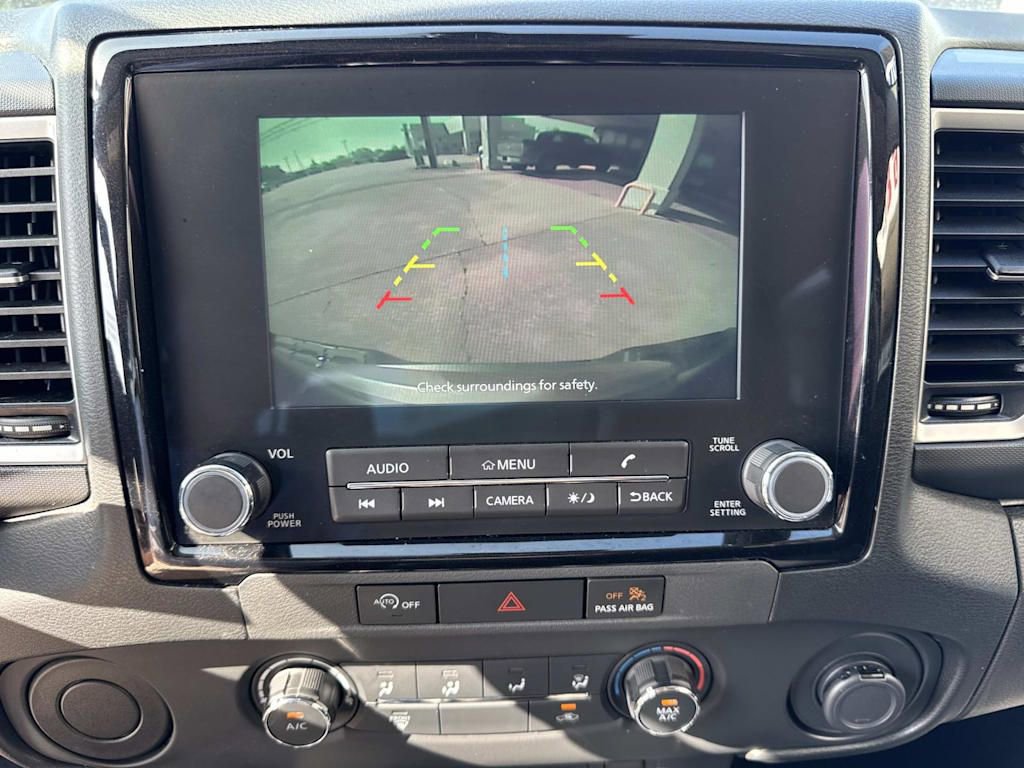 Used 2023 Nissan Frontier SV image 32