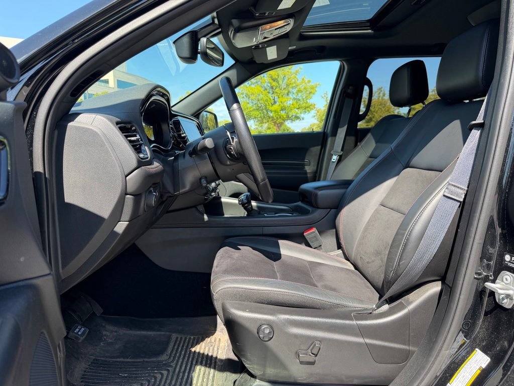 Used 2022 Dodge Durango R/T w/ Blacktop Package AWD/4WD image 12