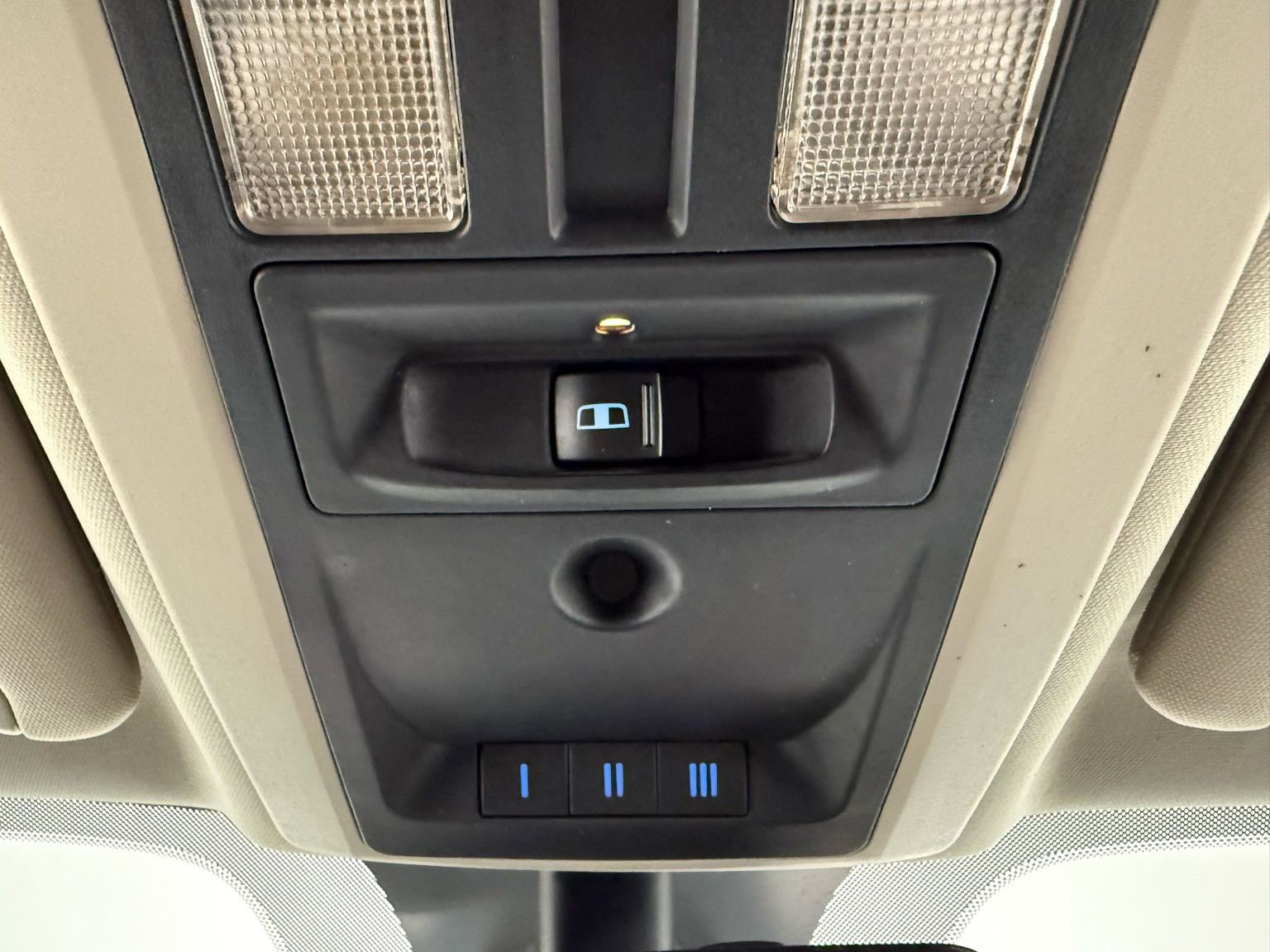 Used 2015 RAM 2500 SLT w/ Luxury Group image 21