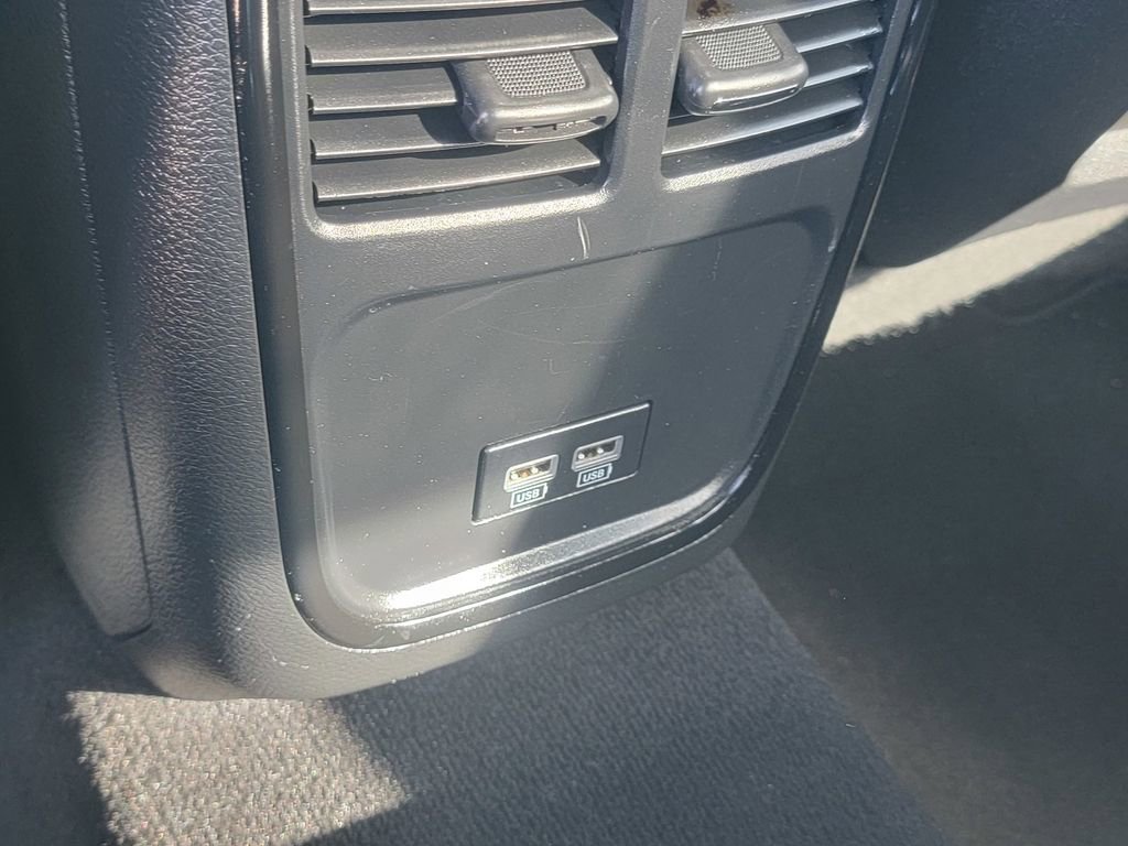 Certified 2022 Dodge Charger R/T w/ Blacktop Package image 18