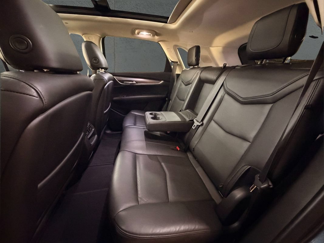 Used 2019 Cadillac XT5 Luxury AWD/4WD image 18